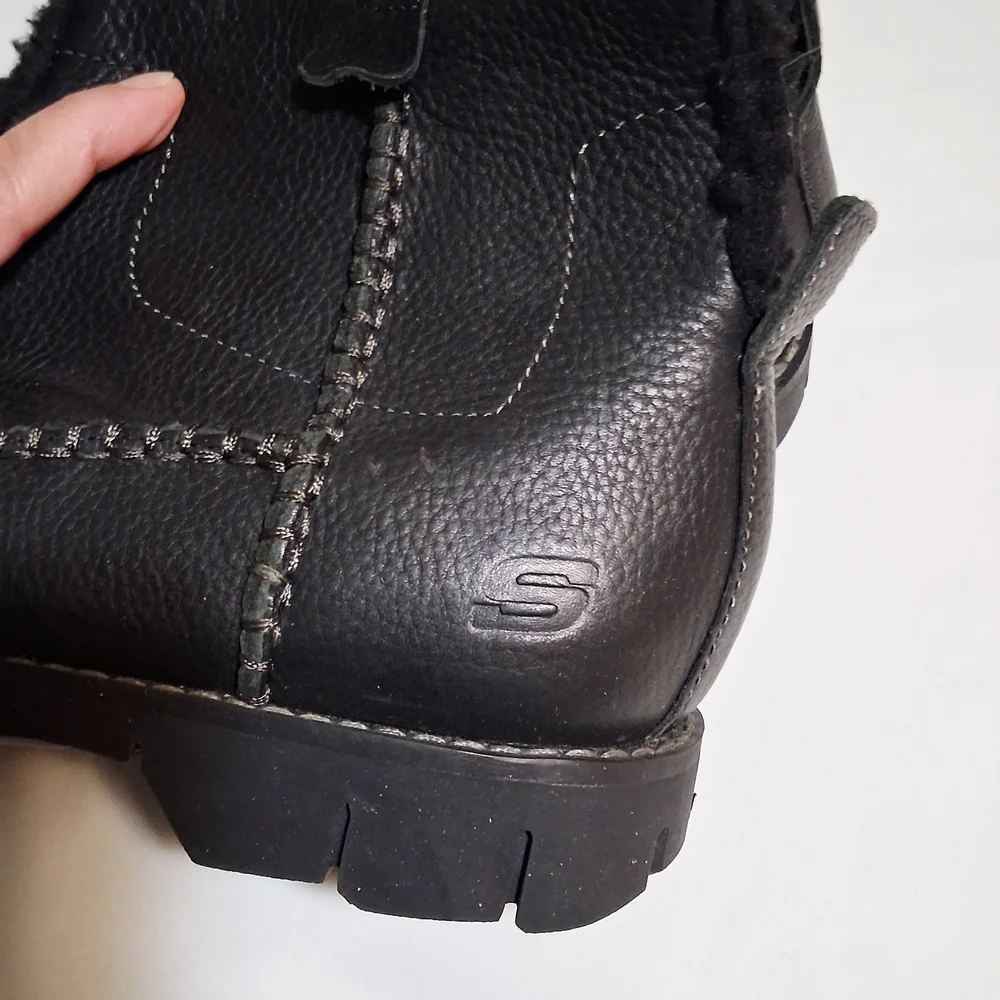 Skechers‎ Men's Slip-On Black Leather Upper Balance Boots Size 9.5  NWOT